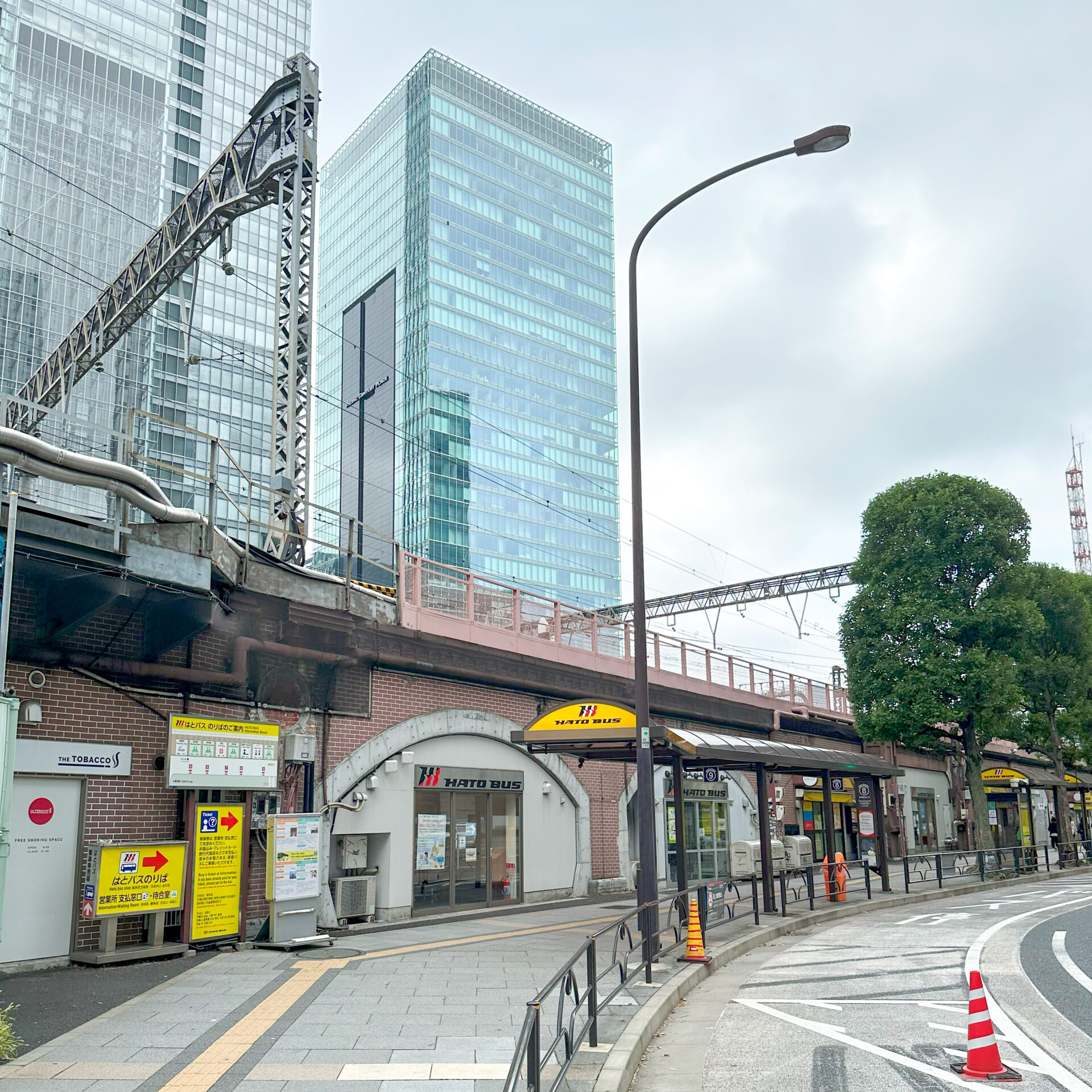 東京駅丸の内南口はとバスのりば