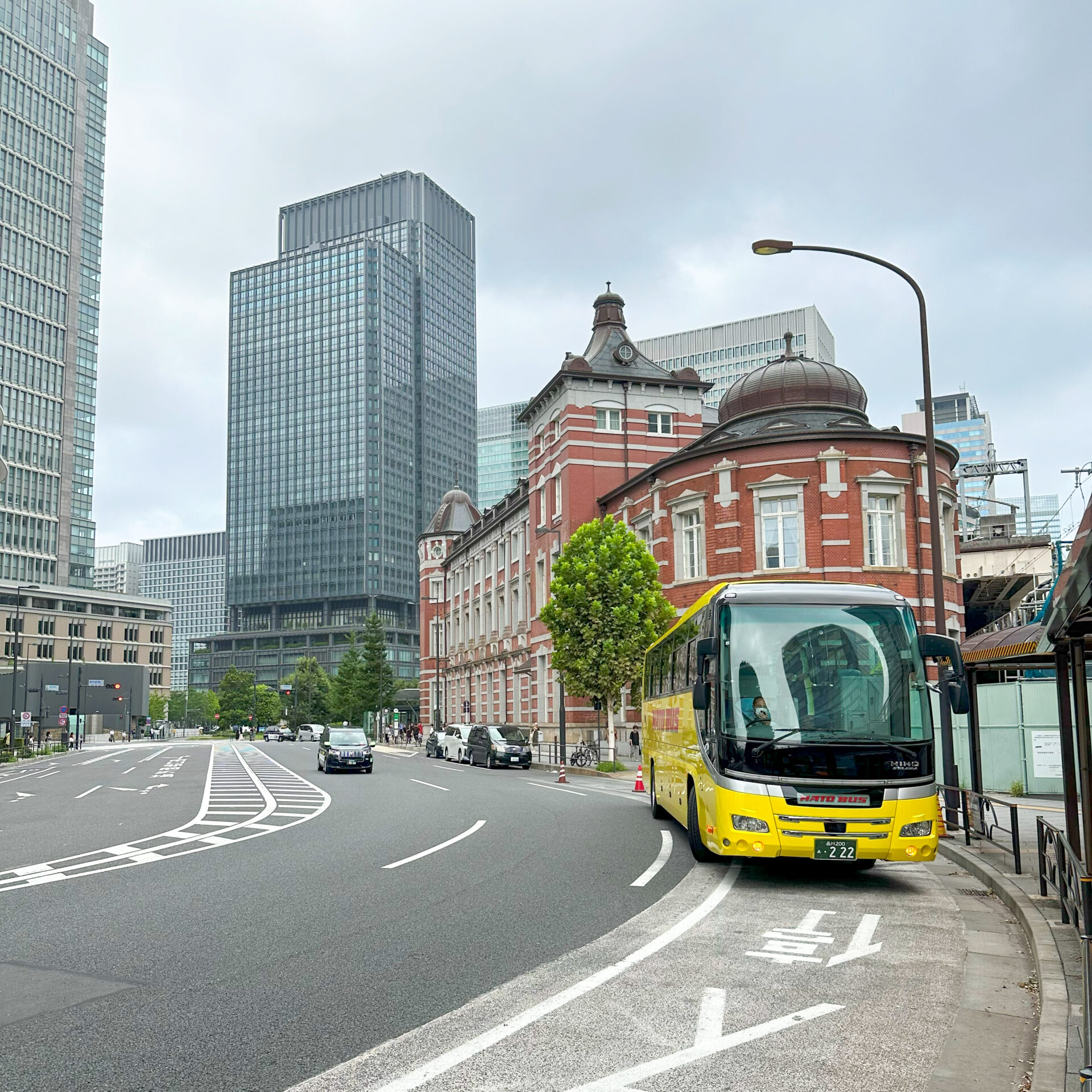 東京駅丸の内南口はとバスのりば