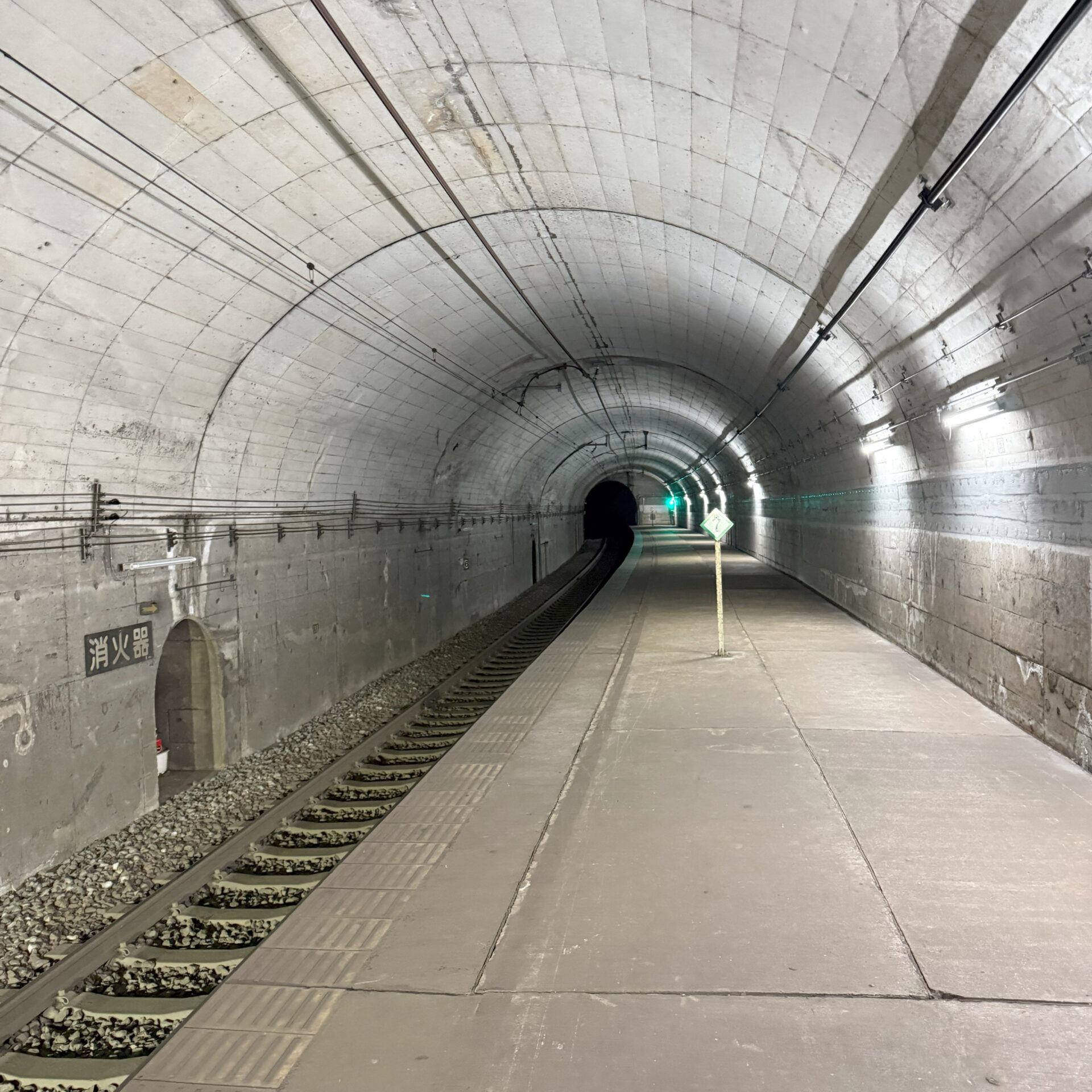 湯檜曽駅ホーム