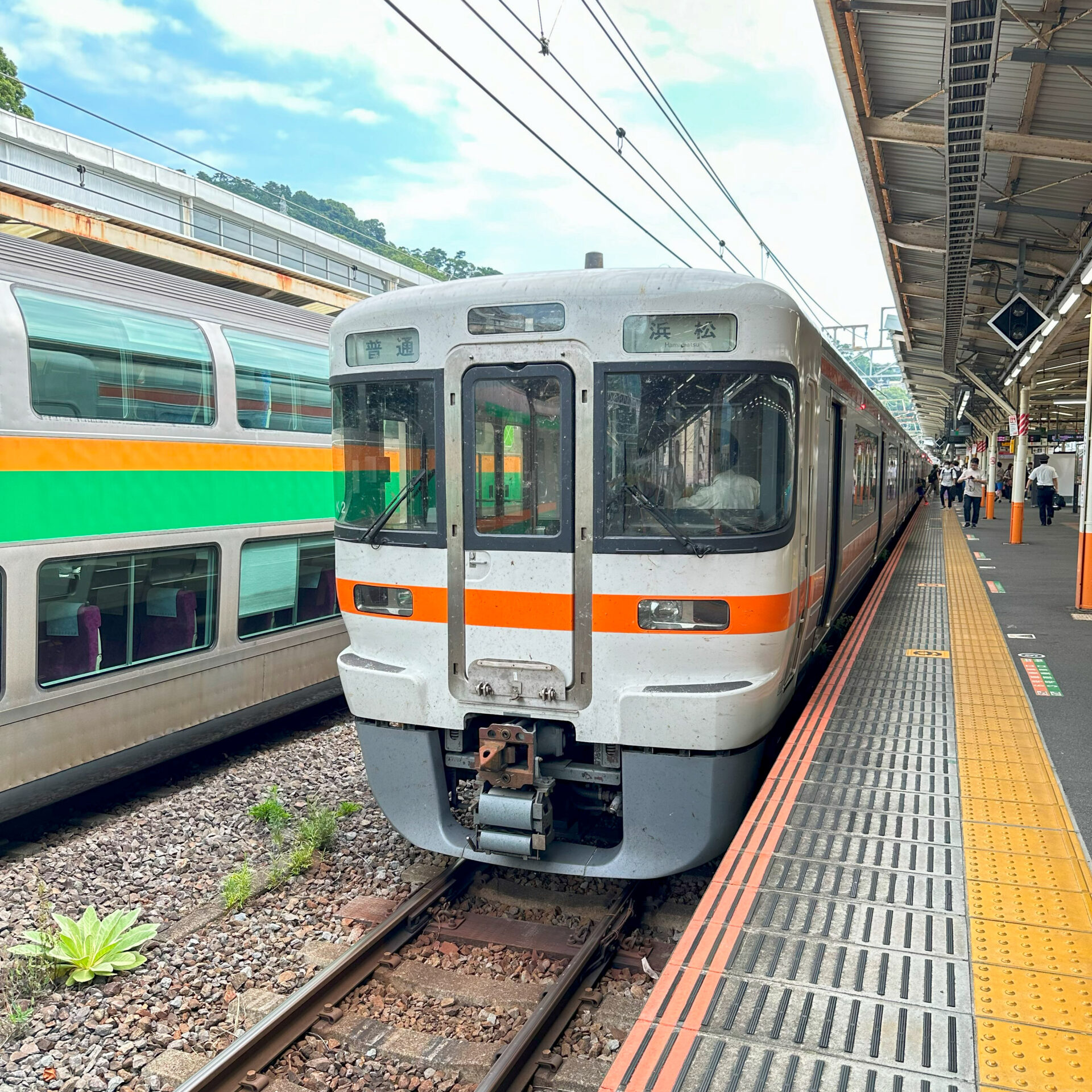 東海道線熱海駅