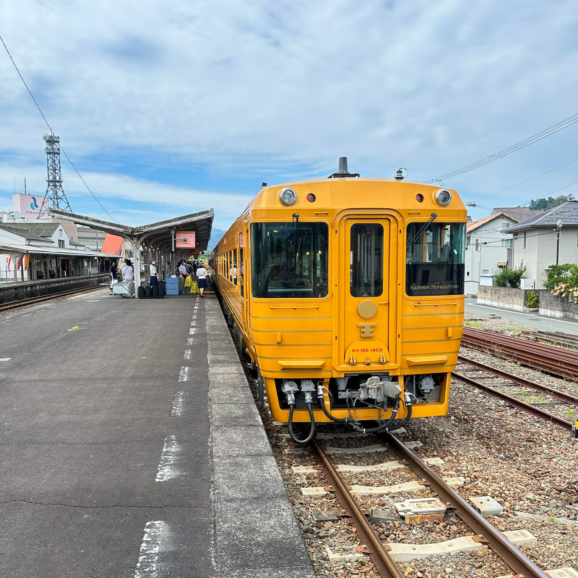 伊予灘ものがたり3号車